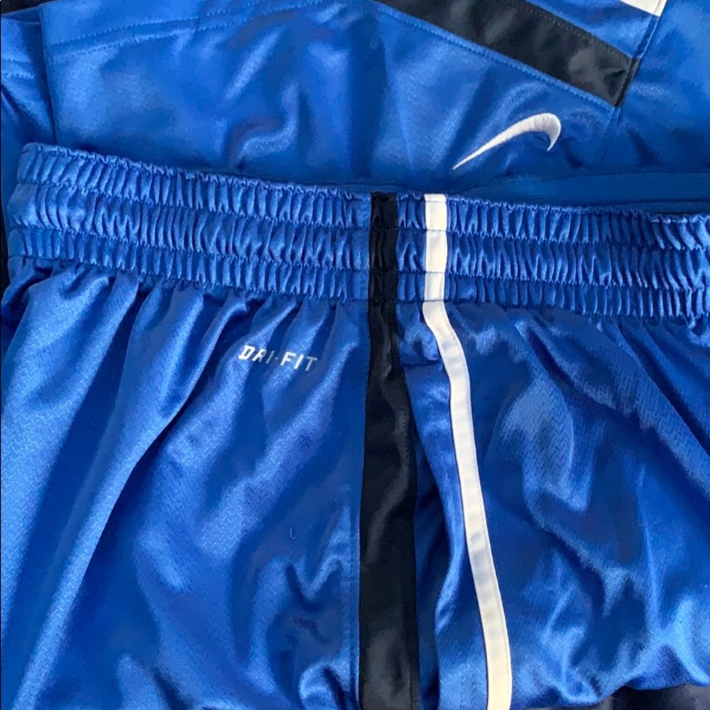 Nike DriFit Basketball Shorts - Picture 4 of 4
